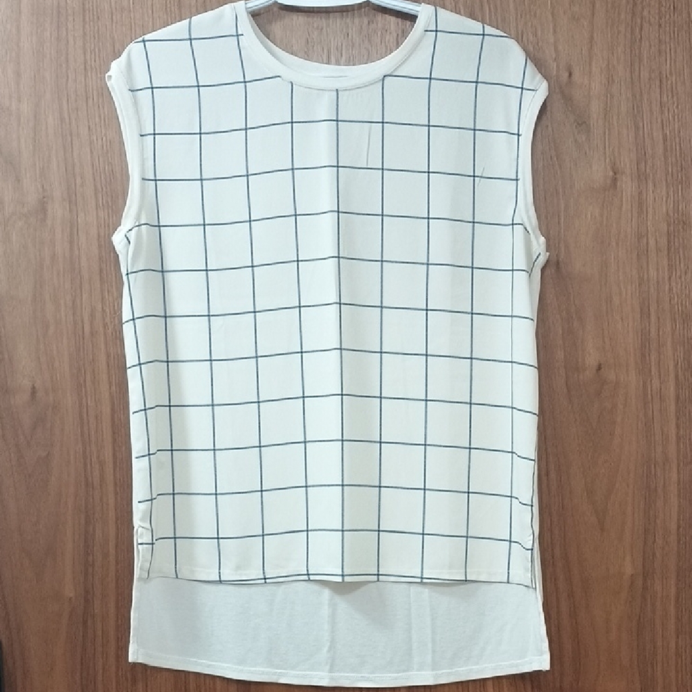 2/$20 LOFT Sleeveless Cream and Navy Blue Grid Blouse S